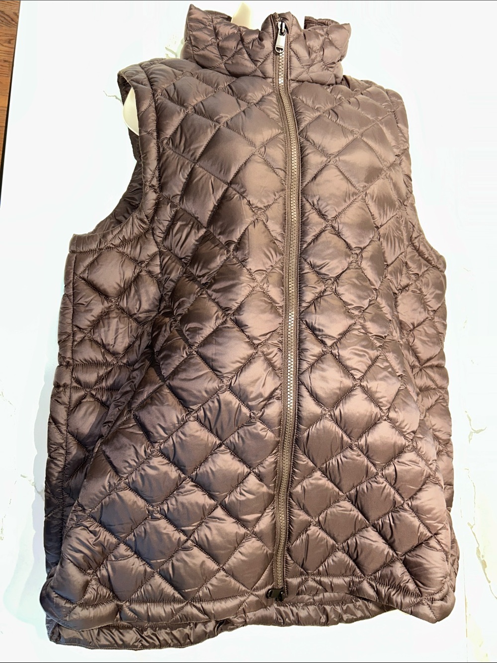 Athleta Quilted Puffer Vest in Dark Brown